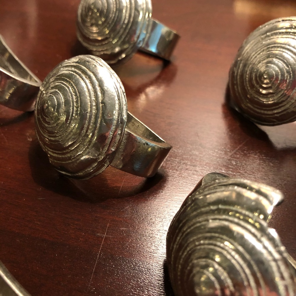 Beautiful Silver Napkin Rings - Picture 3 of 4
